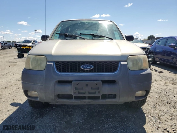 2004 Ford Escape XLT with VIN 1FMYU03104KA53587, listed as a Copart auction lot 51777385 with 154,102 mi miles and Salvage Title. Bid and sale history available at carsss.com. Image 5.