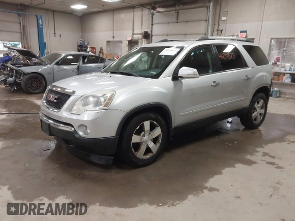 2011 GMC Acadia SLT1 with VIN 1GKKVRED3BJ411906, listed as a IAAI auction lot 41139873 with 197,267 mi miles. Bid and sale history available at carsss.com. Image 21.