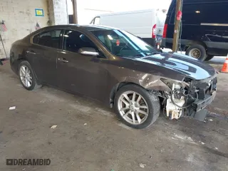 2014 Nissan Maxima 3.5 SV w/Premium Pkg with VIN 1N4AA5AP6EC430315, listed as a IAAI auction lot 41913968 with 84,065 mi miles. Bid and sale history available at carsss.com. Image 1.