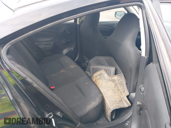 2016 Nissan Versa S z VIN 3N1CN7AP3GL907876, wystawiony jako IAAI lot #42134165 z przebiegiem 75 869 mil mil oraz . Historia ofert i sprzedaży dostępna na DreamBid. Obrazek 8.