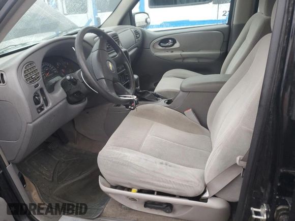 2006 Chevrolet TrailBlazer LS with VIN 1GNET16S466120070, listed as a Copart auction lot 44511165 with 195,992 mi miles and Salvage Title. Bid and sale history available at DreamBid. Image 7.