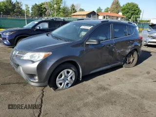 2013 Toyota RAV4 LE z VIN JTMBFREV0DD042182, wystawiony jako Copart lot #60904055 z przebiegiem 113 387 mil mil oraz Szkoda całkowita • Salvage title. Historia ofert i sprzedaży dostępna na DreamBid. Obrazek 1.