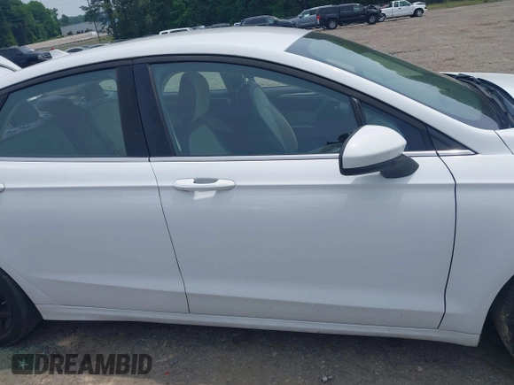 2020 Ford Fusion SE with VIN 3FA6P0HD9LR226500, listed as a IAAI auction lot 42296526 with 48,468 mi miles and . Bid and sale history available at DreamBid. Image 14.
