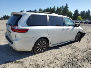 2018 Toyota Sienna XLE with VIN 5TDDZ3DC6JS196196, listed as a Copart auction lot 60103275 with 71,209 mi miles and Salvage title. Bid and sale history available at DreamBid. Image 3.