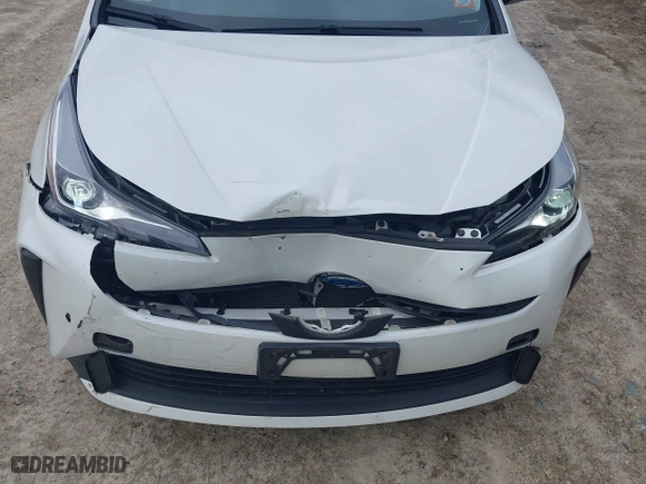 2019 Toyota Prius L Eco with VIN JTDKARFUXK3098878, listed as a IAAI auction lot 41840307 with 43,085 mi miles. Bid and sale history available at carsss.com. Image 6.