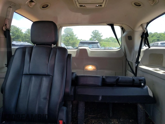 2014 Chrysler Town & Country Touring with VIN 2C4RC1BG0ER207287, listed as a Copart auction lot 55674045 with 248,497 mi miles and Clean Title. Bid and sale history available at DreamBid. Image 10.