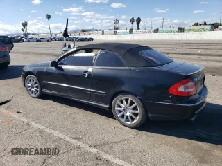 2005 Mercedes-Benz CLK 500 with VIN WDBTK75G05T048236, listed as a Copart auction lot 48063434 with 228,417 mi miles and Clean title. Bid and sale history available at DreamBid. Image 2.