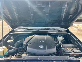 2012 Toyota Tacoma with VIN 5TFUU4EN8CX034605, listed as a IAAI auction lot 41976998 with 345,138 mi miles. Bid and sale history available at carsss.com. Image 9.