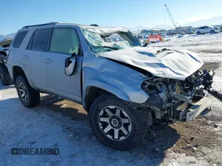 2019 Toyota 4Runner SR5 with VIN JTEBU5JR8K5638361, listed as a IAAI auction lot 41395110 with 99,642 mi miles and . Bid and sale history available at DreamBid. Image 1.