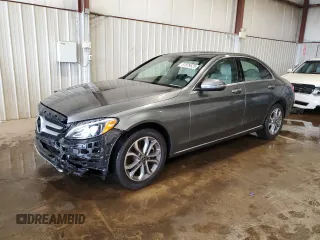 2018 Mercedes-Benz C 300 z VIN 55SWF4KBXJU242746, wystawiony jako Copart lot #57879525 z przebiegiem 101 293 mil mil oraz Szkoda całkowita • Salvage title. Historia ofert i sprzedaży dostępna na DreamBid. Obrazek 1.