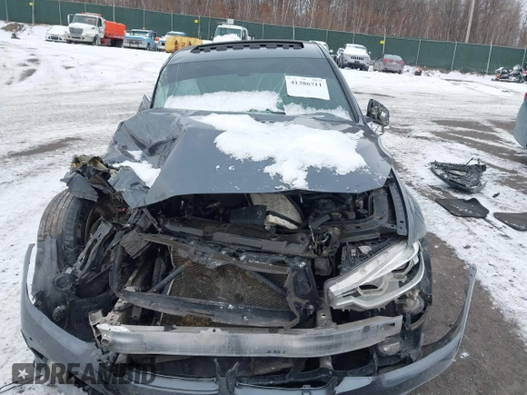 2017 BMW 3 Series 330i xDrive with VIN WBA8D9G50HNU60185, listed as a IAAI auction lot 41386711 with 1 mi miles. Bid and sale history available at carsss.com. Image 6.