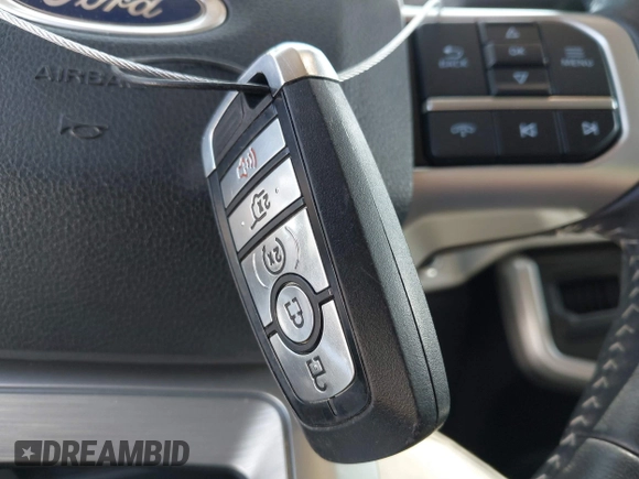 2024 Ford Expedition XLT with VIN 1FMJU1H83REA52243, listed as a IAAI auction lot 42510742 with 33,284 mi miles and . Bid and sale history available at DreamBid. Image 11.