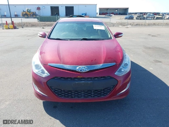 2014 Hyundai Sonata Hybrid Limited with VIN KMHEC4A4XEA115398, listed as a IAAI auction lot 41765915 with 137,049 mi miles. Bid and sale history available at carsss.com. Image 12.