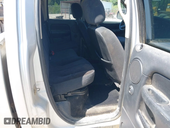 2004 Dodge 1500 SLT with VIN 1D7HU18N14S725944, listed as a IAAI auction lot 40163214 with 238,936 mi miles and . Bid and sale history available at carsss.com. Image 8.
