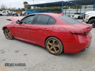 2017 Alfa Romeo Giulia z VIN ZARFAEBN6H7533055, wystawiony jako Copart lot #48777655 z przebiegiem 77 348 mil mil oraz Szkoda całkowita • Salvage title. Historia ofert i sprzedaży dostępna na DreamBid. Obrazek 2.