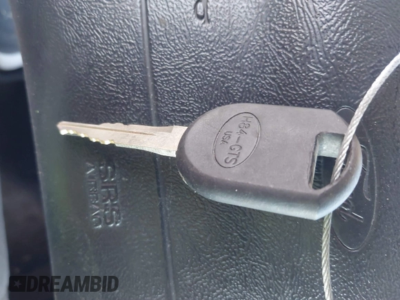 2001 Ford Explorer XLT с VIN 1FMZU63E71ZA30062, выставлен на аукционе IAAI как лот 40083027 с пробегом 243 938 миль миль и . История ставок и продаж доступна на DreamBid. Изображение 11.