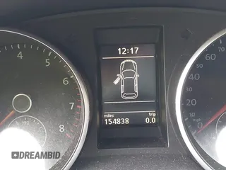 2010 Volkswagen GTI z VIN WVWED7AJ2AW140267, wystawiony jako IAAI lot #41923595 z przebiegiem 154 838 mil mil oraz . Historia ofert i sprzedaży dostępna na DreamBid. Obrazek 7.