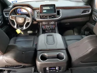 2023 Chevrolet Suburban LT with VIN 1GNSCCKD1PR555635, listed as a Copart auction lot 43834915 with 32,982 mi miles and Salvage Title. Bid and sale history available at DreamBid. Image 8.