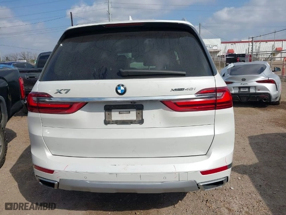 2019 BMW X7 xDrive40i with VIN 5UXCW2C58KL082400, listed as a IAAI auction lot 41502693 with 47,224 mi miles. Bid and sale history available at carsss.com. Image 17.