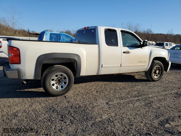 2011 Chevrolet Silverado 1500 LS with VIN 1GCRKREA2BZ265640, listed as a Copart auction lot 80067824 with 187,757 mi miles and Non Repairable. Bid and sale history available at carsss.com. Image 3.