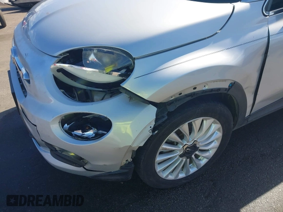 2016 FIAT 500X Lounge z VIN ZFBCFXDT2GP363767, wystawiony jako IAAI lot #37885612 z przebiegiem 74 859 mil mil oraz . Historia ofert i sprzedaży dostępna na DreamBid. Obrazek 6.