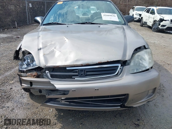 2000 Honda Civic LX with VIN 1HGEJ6574YL029220, listed as a IAAI auction lot 41669636 with 248,232 mi miles and . Bid and sale history available at carsss.com. Image 18.