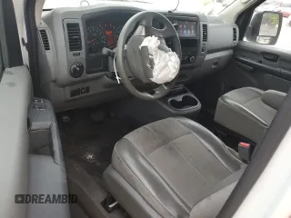 2019 Nissan NV Cargo S z VIN 1N6BF0KM6KN801803, wystawiony jako Copart lot #88928045 z przebiegiem 128 547 mil mil oraz Nie do naprawy • Non repairable. Historia ofert i sprzedaży dostępna na DreamBid. Obrazek 8.