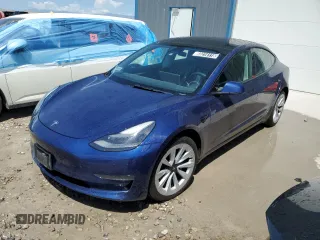 2022 Tesla Model 3 z VIN 5YJ3E1EA8NF369901, wystawiony jako Copart lot #60214115 z przebiegiem 102 911 mil mil oraz Czysty tytuł • Clean title. Historia ofert i sprzedaży dostępna na DreamBid. Obrazek 1.