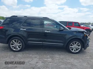 2012 Ford Explorer XLT with VIN 1FMHK8D84CGA66053, listed as a IAAI auction lot 42122087 with 204,812 mi miles and . Bid and sale history available at DreamBid. Image 13.