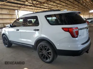 2017 Ford Explorer XLT z VIN 1FM5K8D86HGC87745, wystawiony jako Copart lot #54706325 z przebiegiem 116 107 mil mil oraz Szkoda całkowita • Salvage title. Historia ofert i sprzedaży dostępna na DreamBid. Obrazek 2.