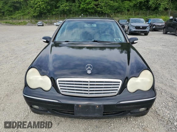 2002 Mercedes-Benz C 230/260/280/320 with VIN WDBRF64J42E003970, listed as a Copart auction lot 59909815 with 190,502 mi miles and Clean title. Bid and sale history available at DreamBid. Image 5.