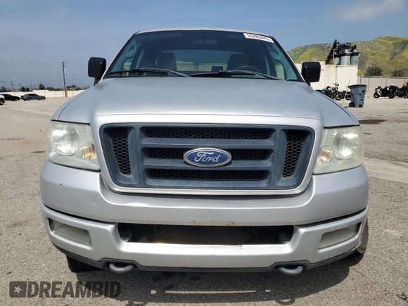 2005 Ford F-150 STX с VIN 1FTRX14W45FB50432, выставлен на аукционе Copart как лот 55285845 с пробегом 272 708 миль миль и Списание • Salvage title. История ставок и продаж доступна на DreamBid. Изображение 5.