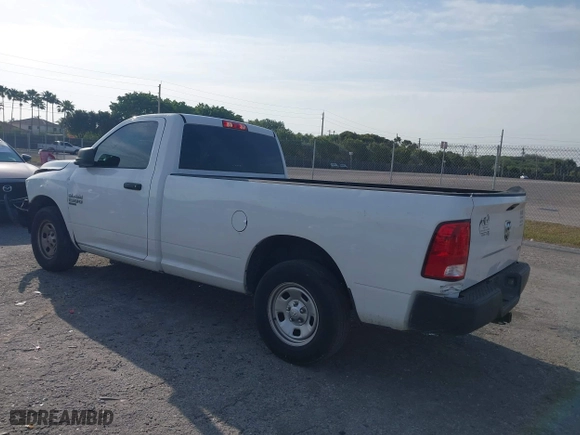 2019 Ram 1500 Classic Tradesman with VIN 3C6JR6DG2KG502762, listed as a IAAI auction lot 41866537 with 234,549 mi miles. Bid and sale history available at carsss.com. Image 3.