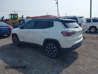 2018 Jeep Compass Limited z VIN 3C4NJCCB6JT308974, wystawiony jako IAAI lot #42468367 z przebiegiem 137 289 mil mil oraz . Historia ofert i sprzedaży dostępna na DreamBid. Obrazek 14.