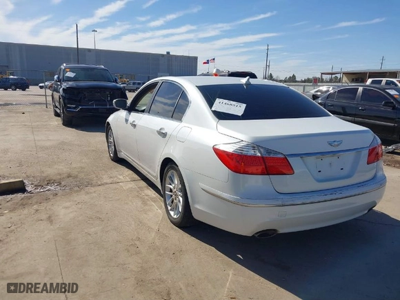 2011 Hyundai Genesis with VIN KMHGC4DE5BU117888, listed as a IAAI auction lot 41468515 with 226,894 mi miles. Bid and sale history available at carsss.com. Image 3.