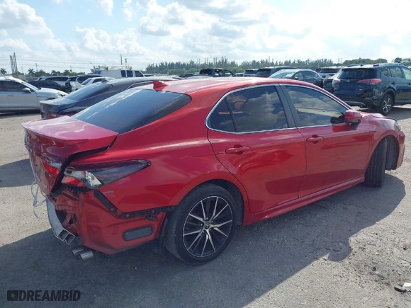 2021 Toyota Camry SE Nightshade with VIN 4T1G11AK6MU462607, listed as a IAAI auction lot 41731434 with 45,156 mi miles. Bid and sale history available at carsss.com. Image 4.
