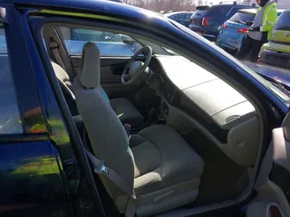 2003 Buick Regal LS with VIN 2G4WB52K031138609, listed as a IAAI auction lot 41643229 with 147,672 mi miles. Bid and sale history available at carsss.com. Image 5.