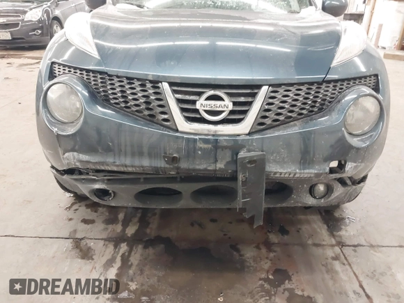 2011 Nissan Juke SL with VIN JN8AF5MV7BT026204, listed as a IAAI auction lot 41476430 with 104,354 mi miles. Bid and sale history available at carsss.com. Image 6.