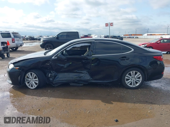 2015 Lexus ES 330 z VIN JTHBK1GG8F2207260, wystawiony jako IAAI lot #42210193 z przebiegiem 109 386 mil mil oraz . Historia ofert i sprzedaży dostępna na DreamBid. Obrazek 14.