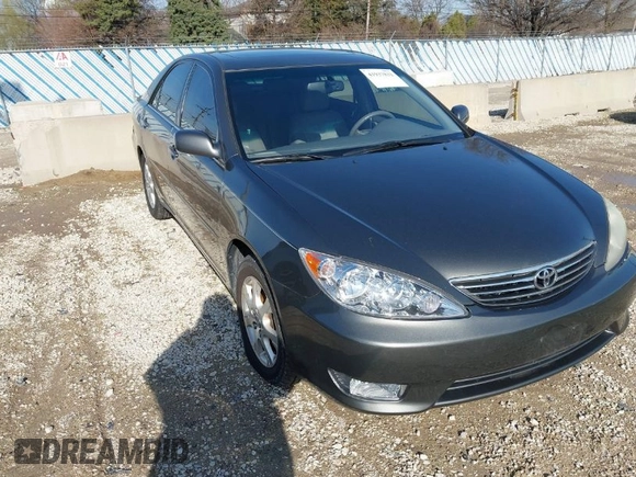 2005 Toyota Camry LE with VIN 4T1BF32K55U614352, listed as a IAAI auction lot 41937831 with 217,425 mi miles and . Bid and sale history available at DreamBid. Image 1.