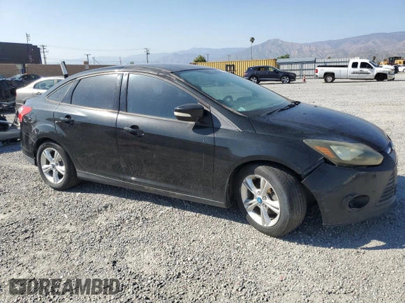 2014 Ford Focus SE with VIN 1FADP3F21EL231542, listed as a Copart auction lot 52360035 with 183,853 mi miles and Clean Title. Bid and sale history available at carsss.com. Image 4.