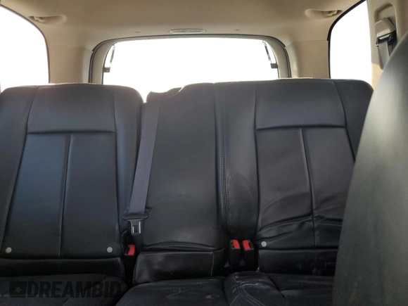 2006 GMC Envoy Denali z VIN 1GKET63M662302568, wystawiony jako Copart lot #44678975 z przebiegiem Nie podano mil oraz Szkoda całkowita • Salvage title. Historia ofert i sprzedaży dostępna na DreamBid. Obrazek 10.