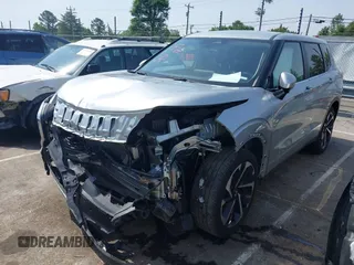 2024 Mitsubishi Outlander SE z VIN JA4J3VA83RZ027953, wystawiony jako IAAI lot #42280038 z przebiegiem 32 733 mil mil oraz . Historia ofert i sprzedaży dostępna na DreamBid. Obrazek 19.