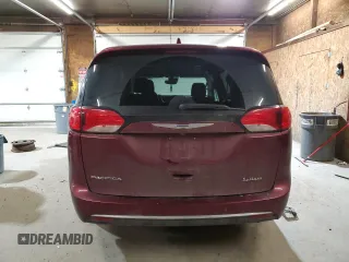 2018 Chrysler Pacifica Touring L z VIN 2C4RC1BG8JR269868, wystawiony jako Copart lot #56832475 z przebiegiem 130 476 mil mil oraz Szkody całkowita. Historia ofert i sprzedaży dostępna na DreamBid. Obrazek 6.