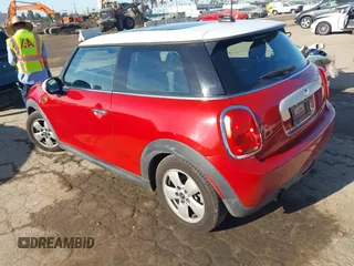 2014 MINI Hardtop with VIN WMWXM5C53ET933238, listed as a IAAI auction lot 41871315 with 83,788 mi miles and . Bid and sale history available at DreamBid. Image 3.