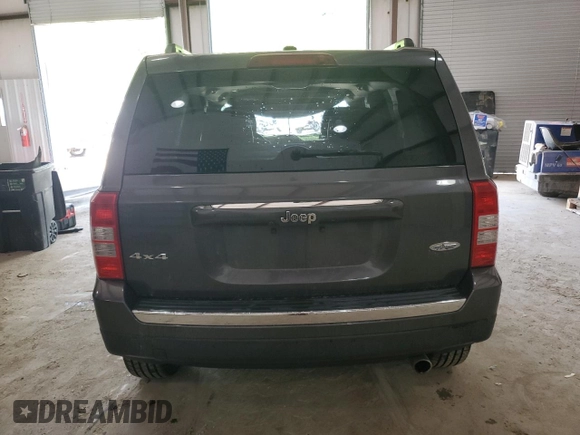 2017 Jeep Patriot High Altitude with VIN 1C4NJRFB2HD155282, listed as a Copart auction lot 61073235 with 47,610 mi miles and Salvage title. Bid and sale history available at DreamBid. Image 6.
