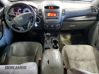 2015 Kia Sorento LX with VIN 5XYKTCA60FG593933, listed as a Copart auction lot 50610885 with 293,416 mi miles and Clean Title. Bid and sale history available at DreamBid. Image 8.