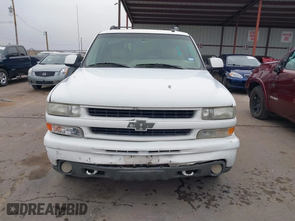 2002 Chevrolet Tahoe Z71 with VIN 1GNEK13Z22R303223, listed as a IAAI auction lot 41527148 with 211,835 mi miles. Bid and sale history available at carsss.com. Image 12.