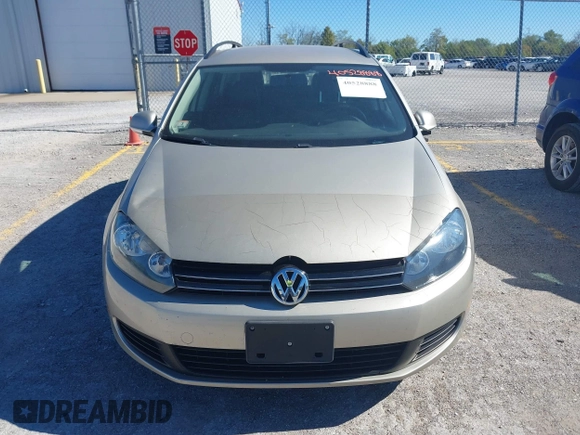 2013 Volkswagen Jetta TDI w/Sunroof & Nav with VIN 3VWPL7AJ0DM607263, listed as a IAAI auction lot 40528888 with 117,814 mi miles and . Bid and sale history available at DreamBid. Image 6.