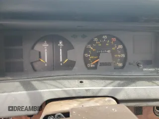 1982 Toyota Corolla с VIN JT2TE72D6C0264568, выставлен на аукционе Copart как лот 64845574 с пробегом 210 359 миль миль и На запчасти • Non repairable. История ставок и продаж доступна на DreamBid. Изображение 9.